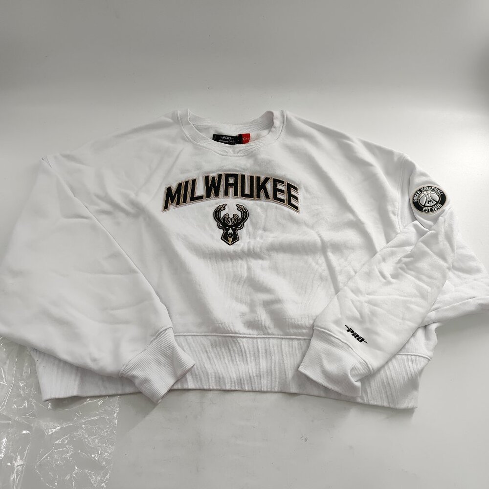 Women's NBA Classic Chenille Crewneck Size L Milwaukee Bucks           P#312@CMK